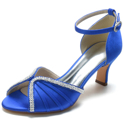 Koningsblauw enkelbandje peep toe steentjes versieringen midden hakken satijnen sandalen