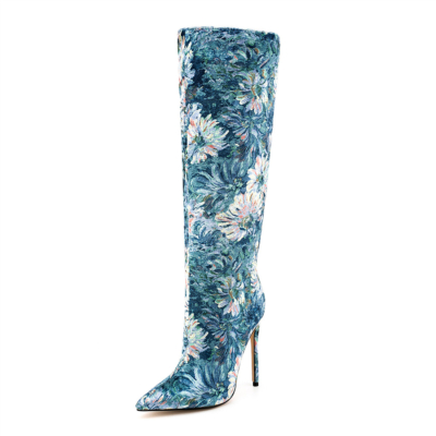 Kniehoge laarzen van suède stof met blauwe bloemenprint en naaldhakken