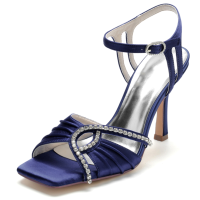 Marineblauwe satijnen open teen strass uitgesneden naaldhak sandalen met enkelbandje