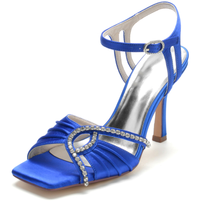 Koningsblauwe satijnen open teen strass uitgesneden naaldhak sandalen met enkelbandje